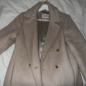 Banana Republic, XS timeless top coat in color cream.